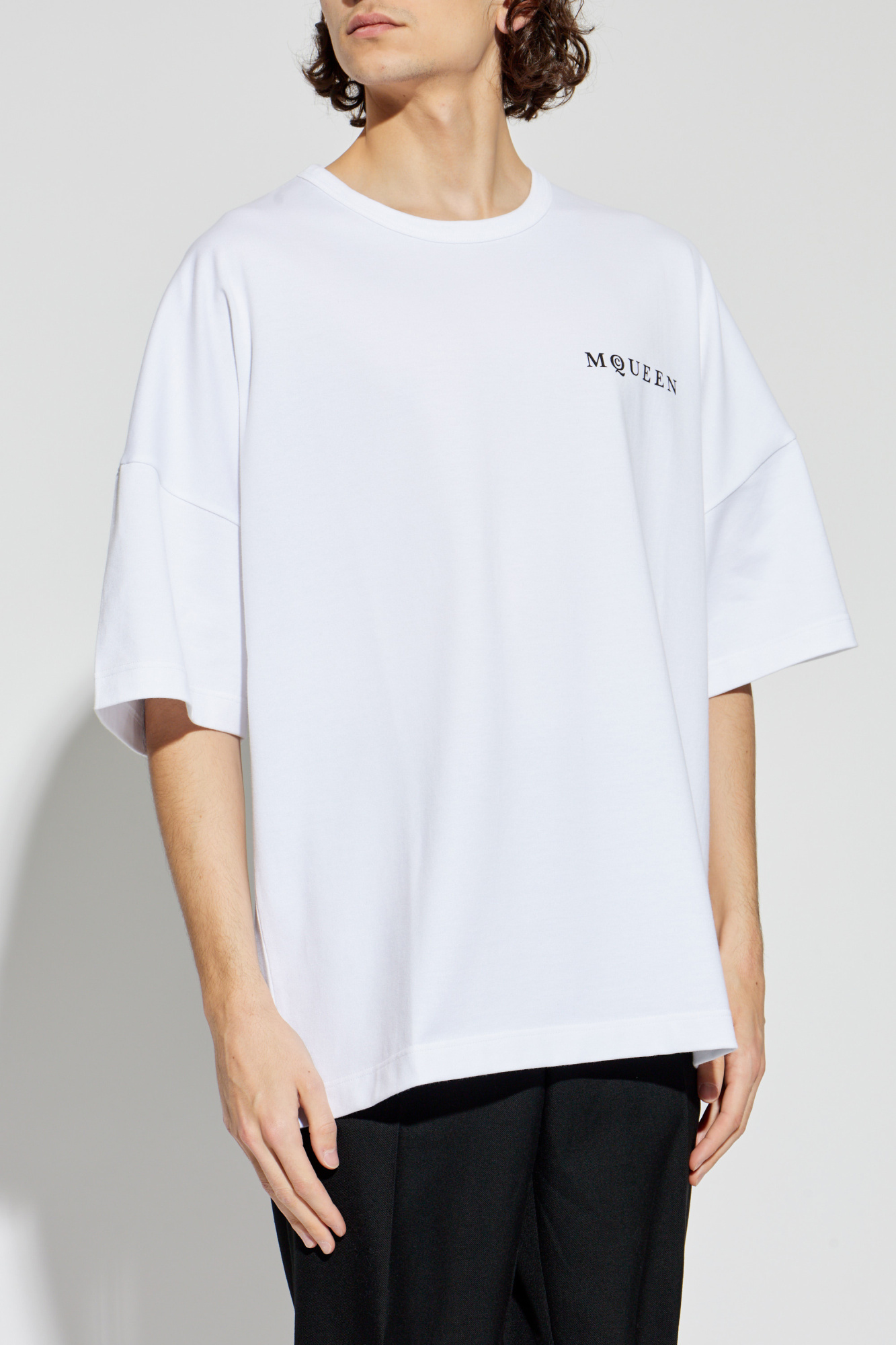 Alexander McQueen T-shirt with logo | Men's | Vitkac